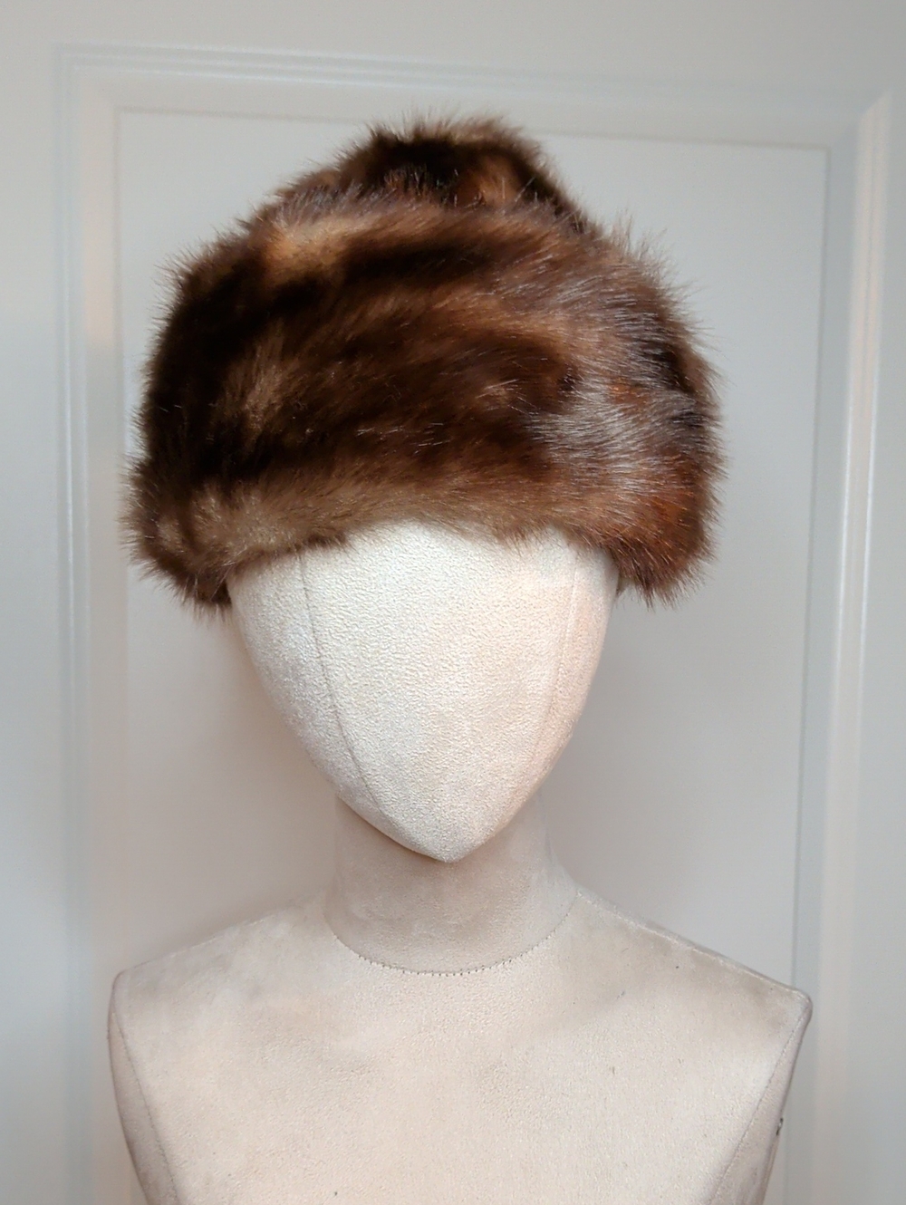 Vintage 60s Women's KM Russian Hat Real Fur Ushanka Dark Brown Mid Century 22" - Picture 3 of 12